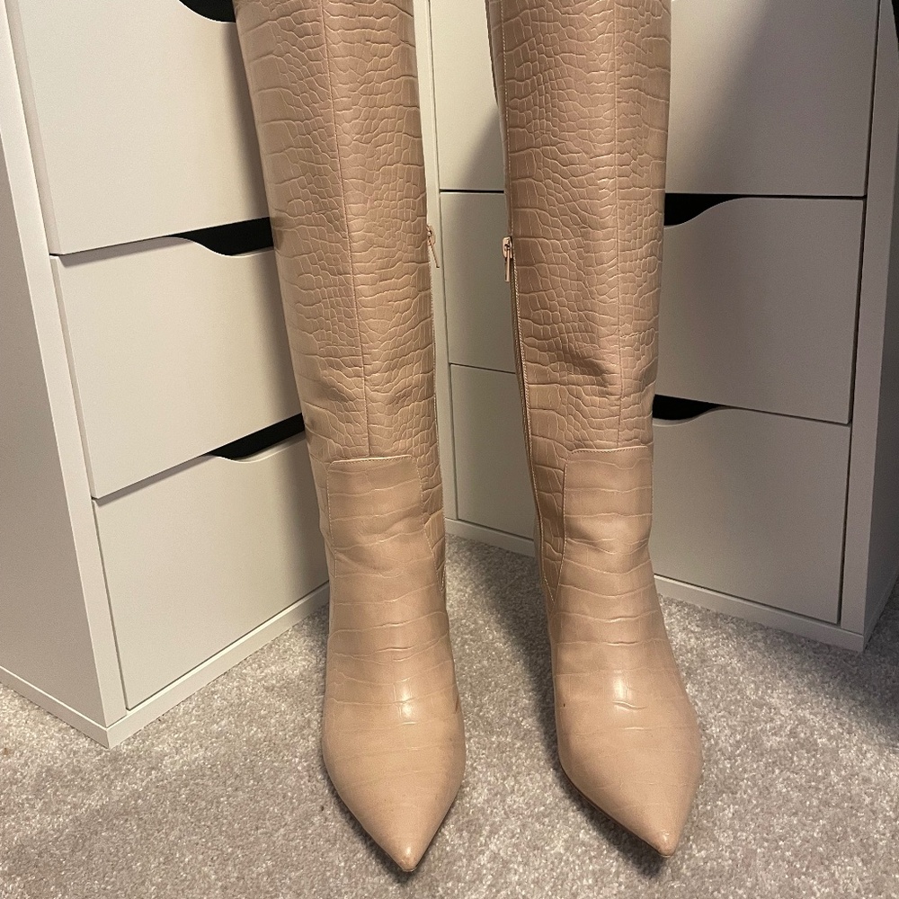 JEFFREY CAMPBELL CREAM CROCODILE BOOT